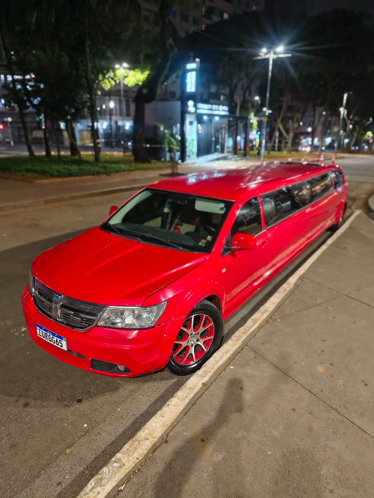 Limousine 02 - Vermelha